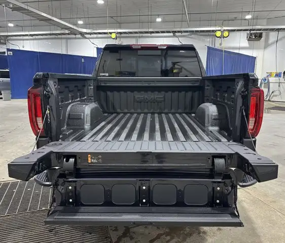 2026 GMC Sierra 1500 SLT - Photo 4