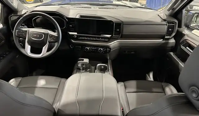 2026 GMC Sierra 1500 SLT - Photo 10
