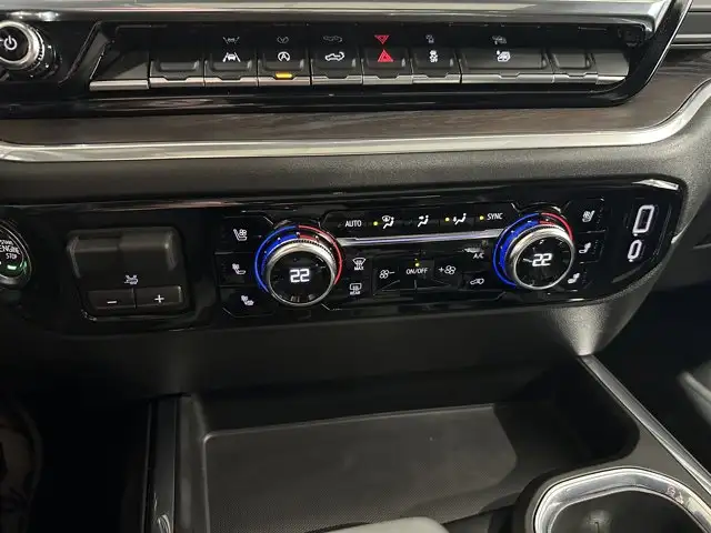 2026 GMC Sierra 1500 SLT - Photo 19