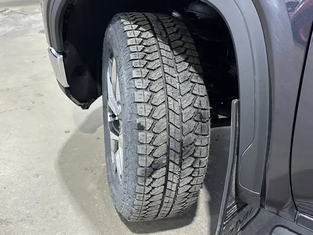 2026 GMC Sierra 1500 SLT - Photo 22