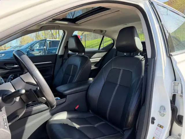 2023 Nissan Altima SR AWD - Photo 6