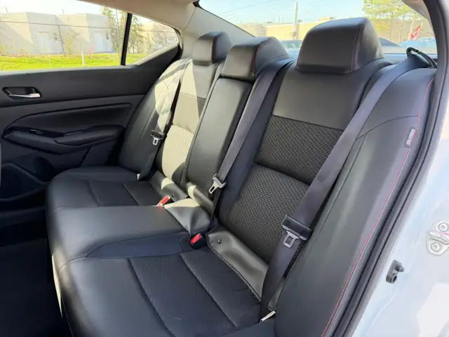 2023 Nissan Altima SR AWD - Photo 12