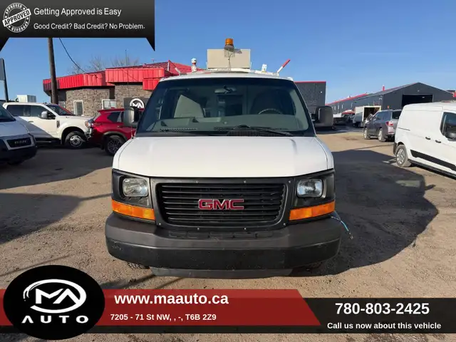 2013 GMC Savana 3500 extended cargo van only 103,000 km ! - Photo 2