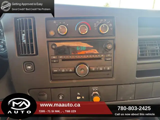 2013 GMC Savana 3500 extended cargo van only 103,000 km ! - Photo 9