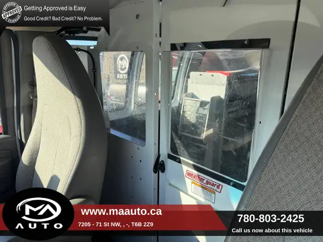 2013 GMC Savana 3500 extended cargo van only 103,000 km ! - Photo 12
