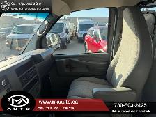 2013 GMC Savana 3500 extended cargo van only 103,000 km ! - Photo 13