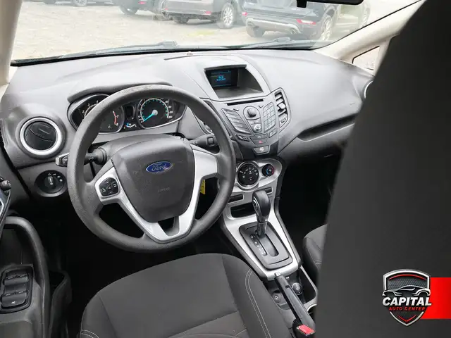 2014 Ford Fiesta SE - Photo 7
