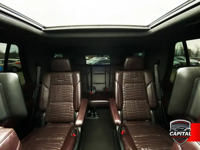 2022 Cadillac Escalade Premium Luxury - Photo 18