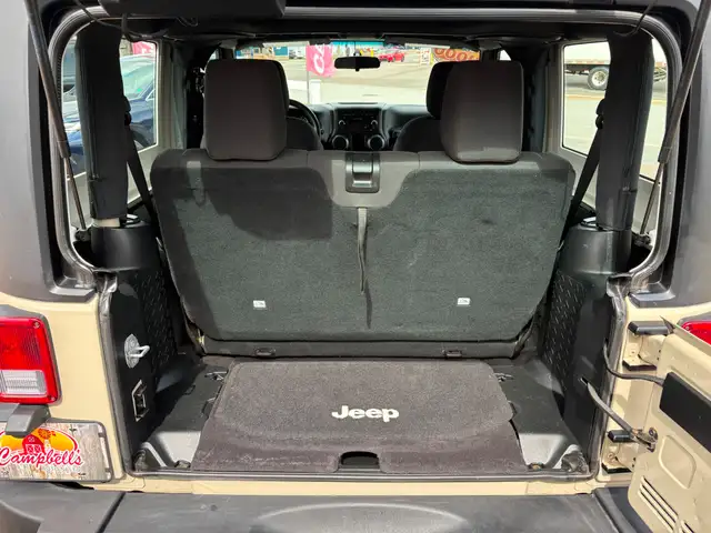 2017 Jeep Wrangler Sport 4x4! AC! 6-Speed Manual! - Photo 8