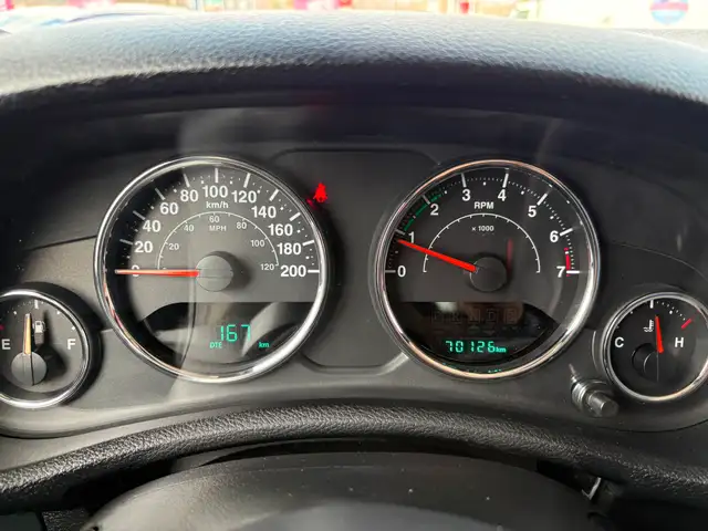 2017 Jeep Wrangler Sport 4x4! AC! 6-Speed Manual! - Photo 15