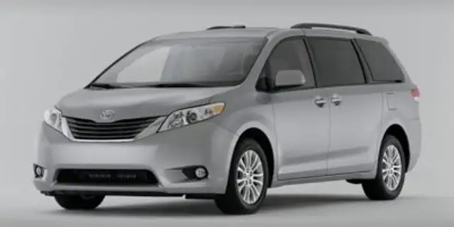 2014 Toyota Sienna SE | 1 Owner | 8 Passenger | Backup Camera
