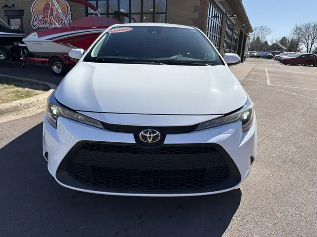 2021 Toyota Corolla LE AC! Backup Camera! Adaptive Cruise! - Photo 2