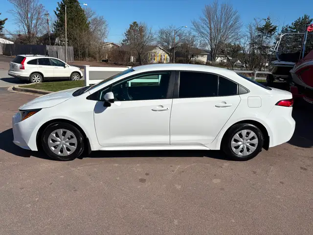 2021 Toyota Corolla LE AC! Backup Camera! Adaptive Cruise! - Photo 4