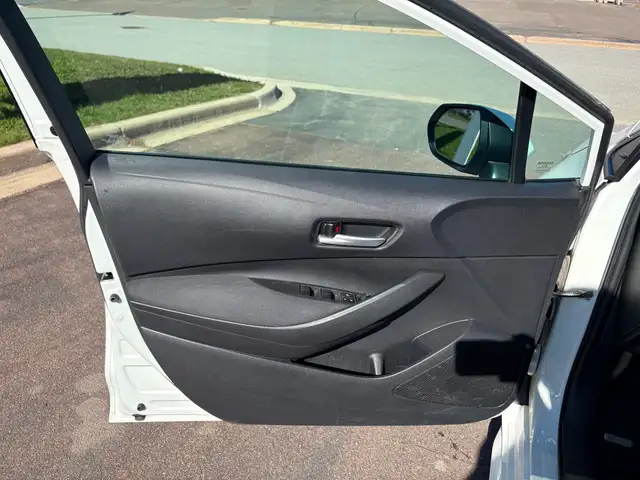 2021 Toyota Corolla LE AC! Backup Camera! Adaptive Cruise! - Photo 10