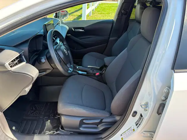 2021 Toyota Corolla LE AC! Backup Camera! Adaptive Cruise! - Photo 11
