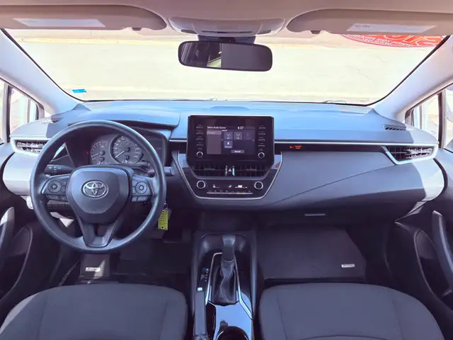 2021 Toyota Corolla LE AC! Backup Camera! Adaptive Cruise! - Photo 12