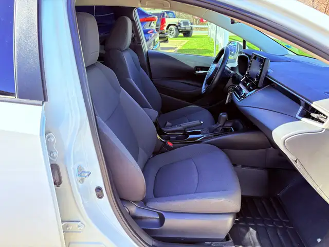 2021 Toyota Corolla LE AC! Backup Camera! Adaptive Cruise! - Photo 17