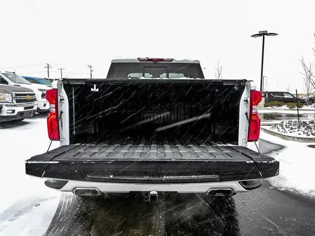 2024 Chevrolet Silverado 1500 High Country Premium 5.3L Max Tow - Photo 14
