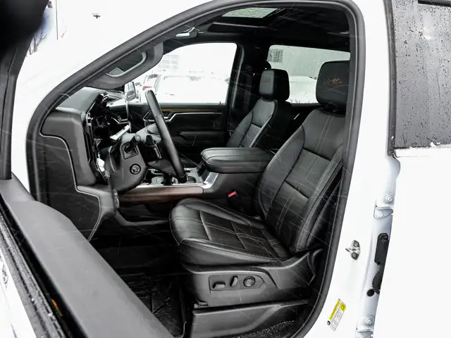 2024 Chevrolet Silverado 1500 High Country Premium 5.3L Max Tow - Photo 17