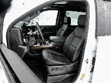 2024 Chevrolet Silverado 1500 High Country Premium 5.3L Max Tow - Photo 17