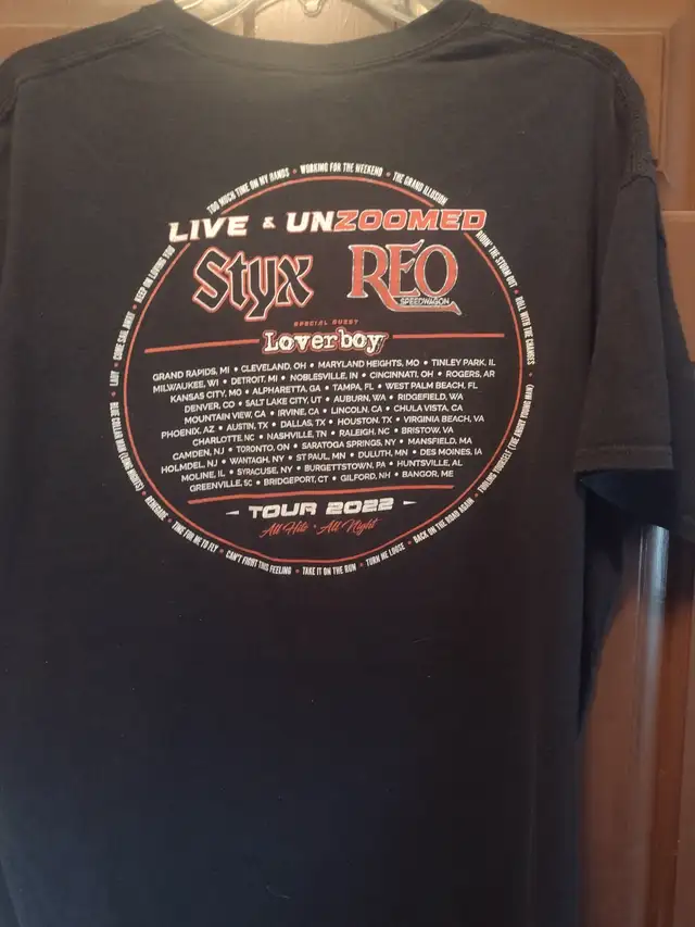 2022 Styx REO Loverboy concert tee-shirt size XL - Photo 2