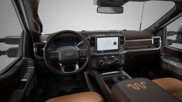 2026 Ford F-450 SUPER DUTY KING RANCH | FX4 OFF ROAD PACKAGE - Photo 4