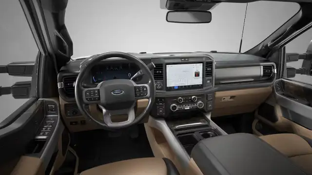 2026 Ford F-350 LARIAT | BLACK APPEARANCE PACKAGE | MOONROOF - Photo 4