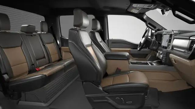 2026 Ford F-350 LARIAT | BLACK APPEARANCE PACKAGE | MOONROOF - Photo 5