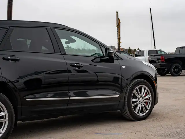 2024 Cadillac XT5 AWD Sport - Photo 11