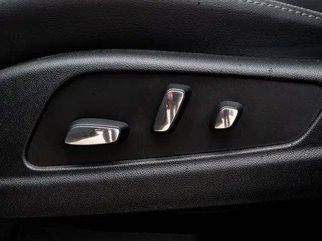 2024 Cadillac XT5 AWD Sport - Photo 19