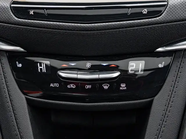 2024 Cadillac XT5 AWD Sport - Photo 30