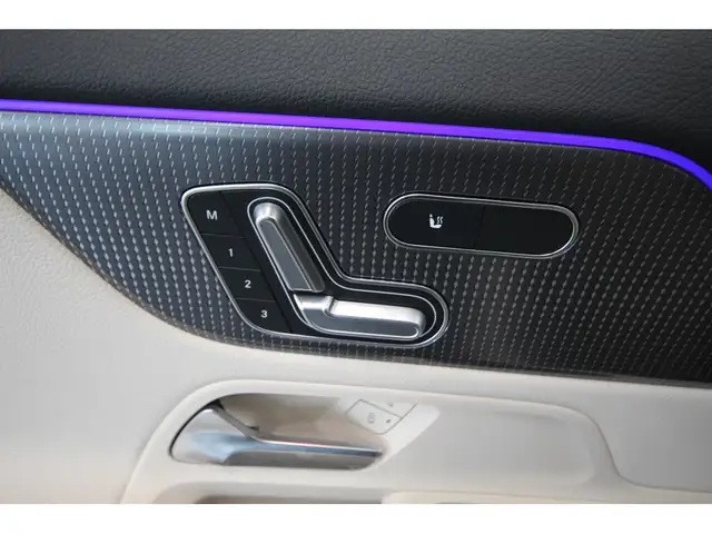 2022 Mercedes-Benz GLA 250 / CUIR / TOIT / 4 MATIC - Photo 13