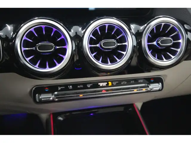 2022 Mercedes-Benz GLA 250 / CUIR / TOIT / 4 MATIC - Photo 23