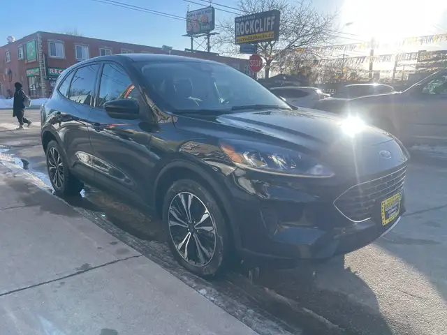 2021 Ford Escape SE - Photo 3