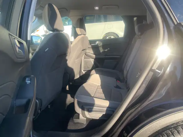 2021 Ford Escape SE - Photo 12