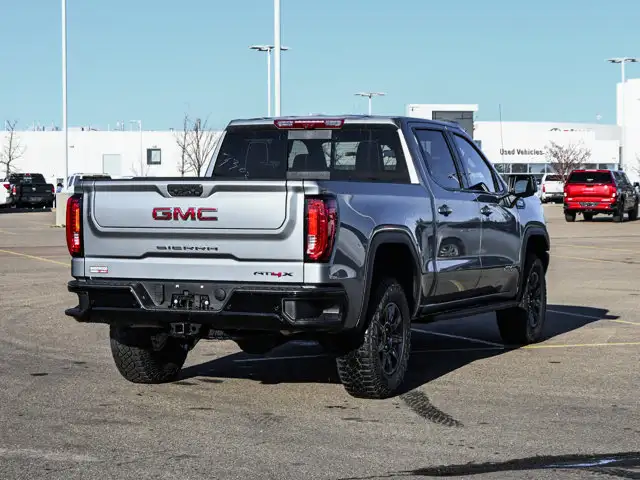 2026 GMC Sierra 1500 AT4X - Photo 8