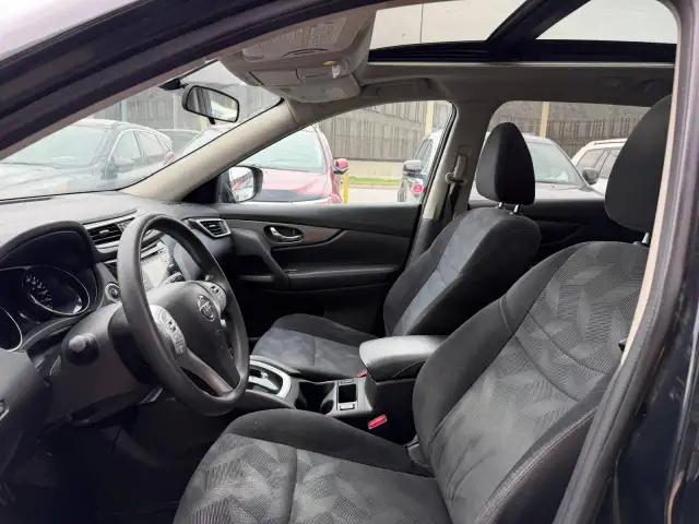 2014 NISSAN Rogue SV / AWD / TOIT PANORAMIQUE / 4 CYLINDRES - Photo 3