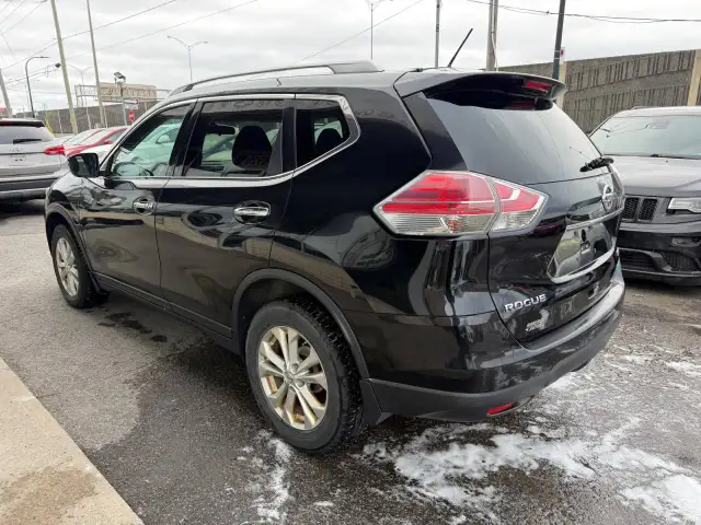 2014 NISSAN Rogue SV / AWD / TOIT PANORAMIQUE / 4 CYLINDRES - Photo 6