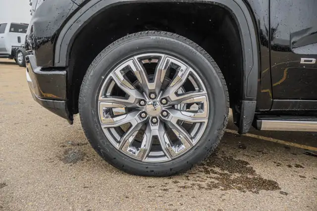 2026 GMC Sierra 1500 Denali - Photo 13