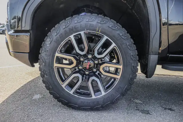 2026 GMC Sierra 1500 AT4 - Photo 13