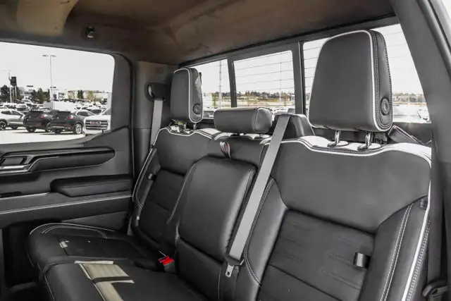 2026 GMC Sierra 1500 AT4X - Photo 34