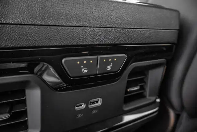 2026 GMC Sierra 1500 AT4X - Photo 35