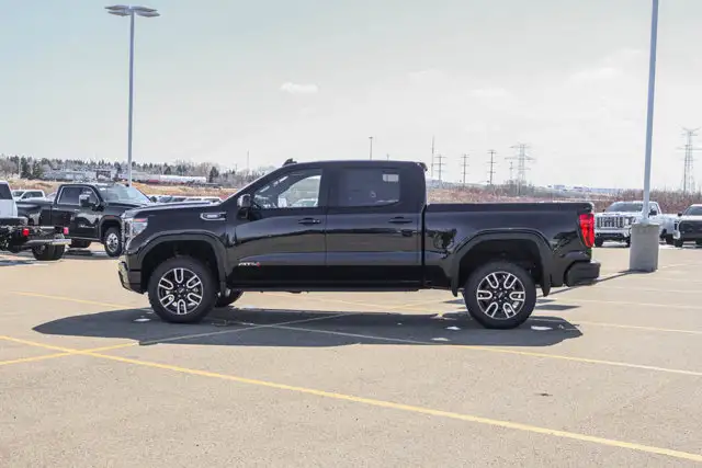 2026 GMC Sierra 1500 AT4 - Photo 5