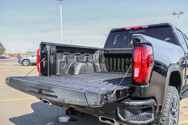 2026 GMC Sierra 1500 AT4 - Photo 8