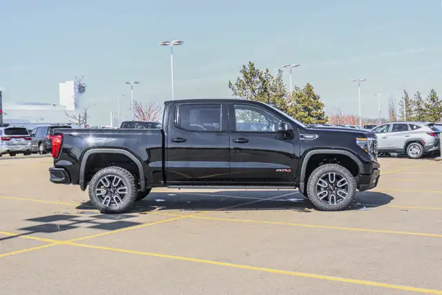 2026 GMC Sierra 1500 AT4 - Photo 10