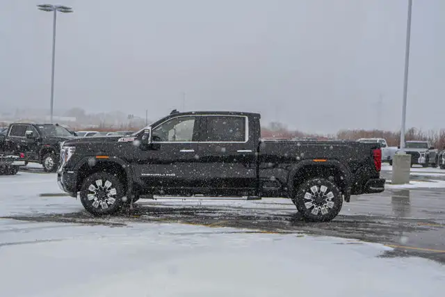 2026 GMC Sierra 3500HD Denali - Photo 5