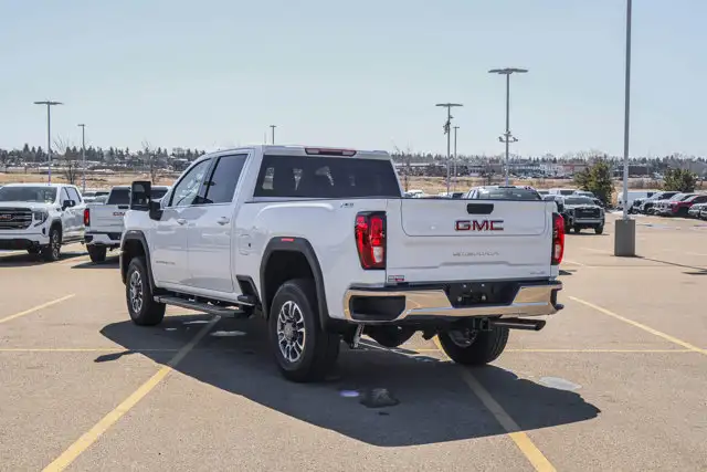2026 GMC Sierra 2500HD SLE - Photo 6