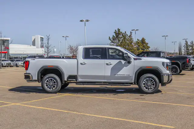 2026 GMC Sierra 2500HD SLE - Photo 10