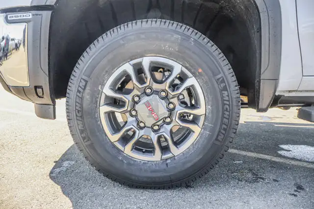2026 GMC Sierra 2500HD SLE - Photo 13