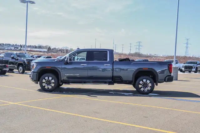 2026 GMC Sierra 3500HD Denali - Photo 5